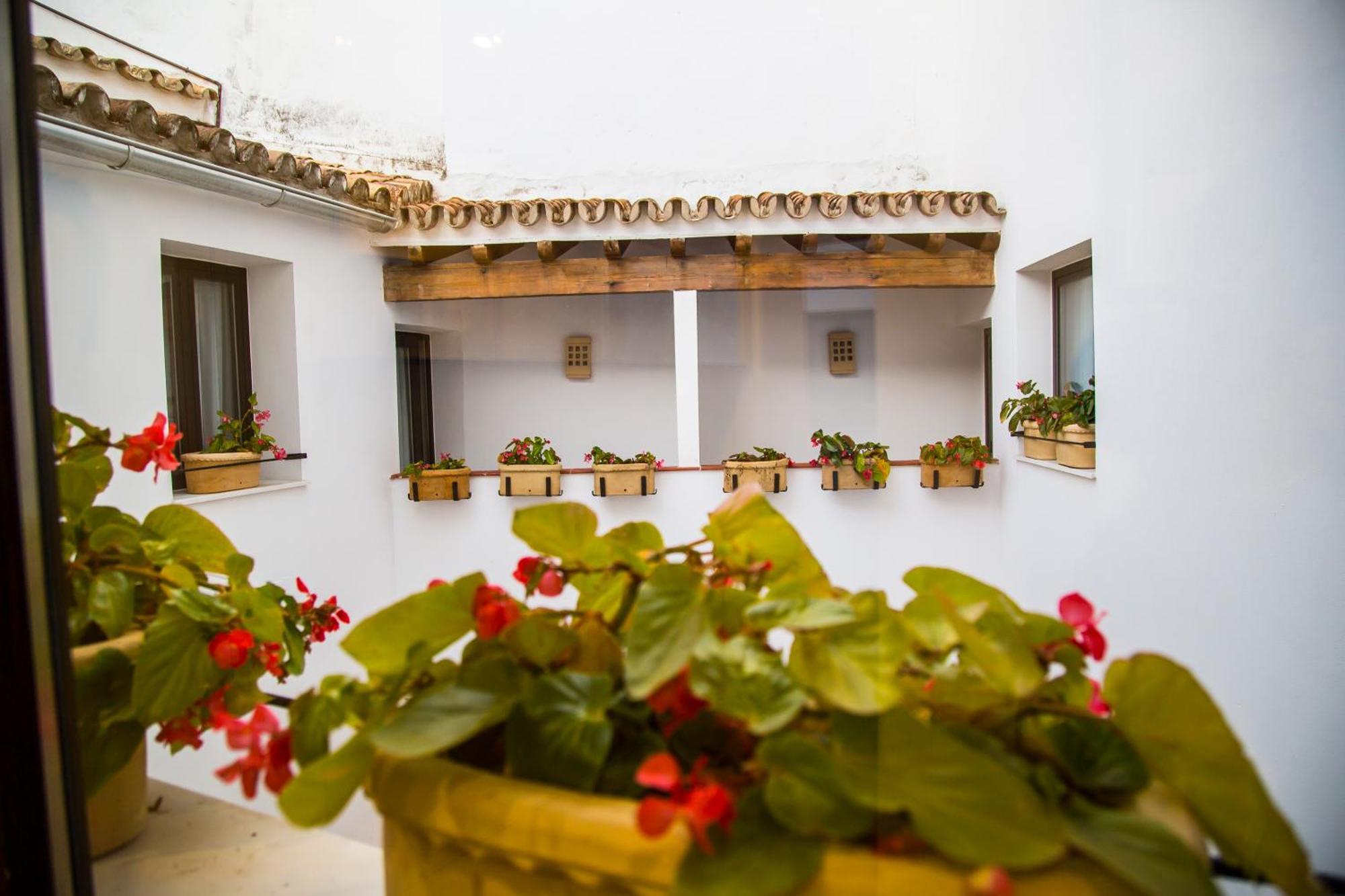 Hotel Legado Alcazar 4*